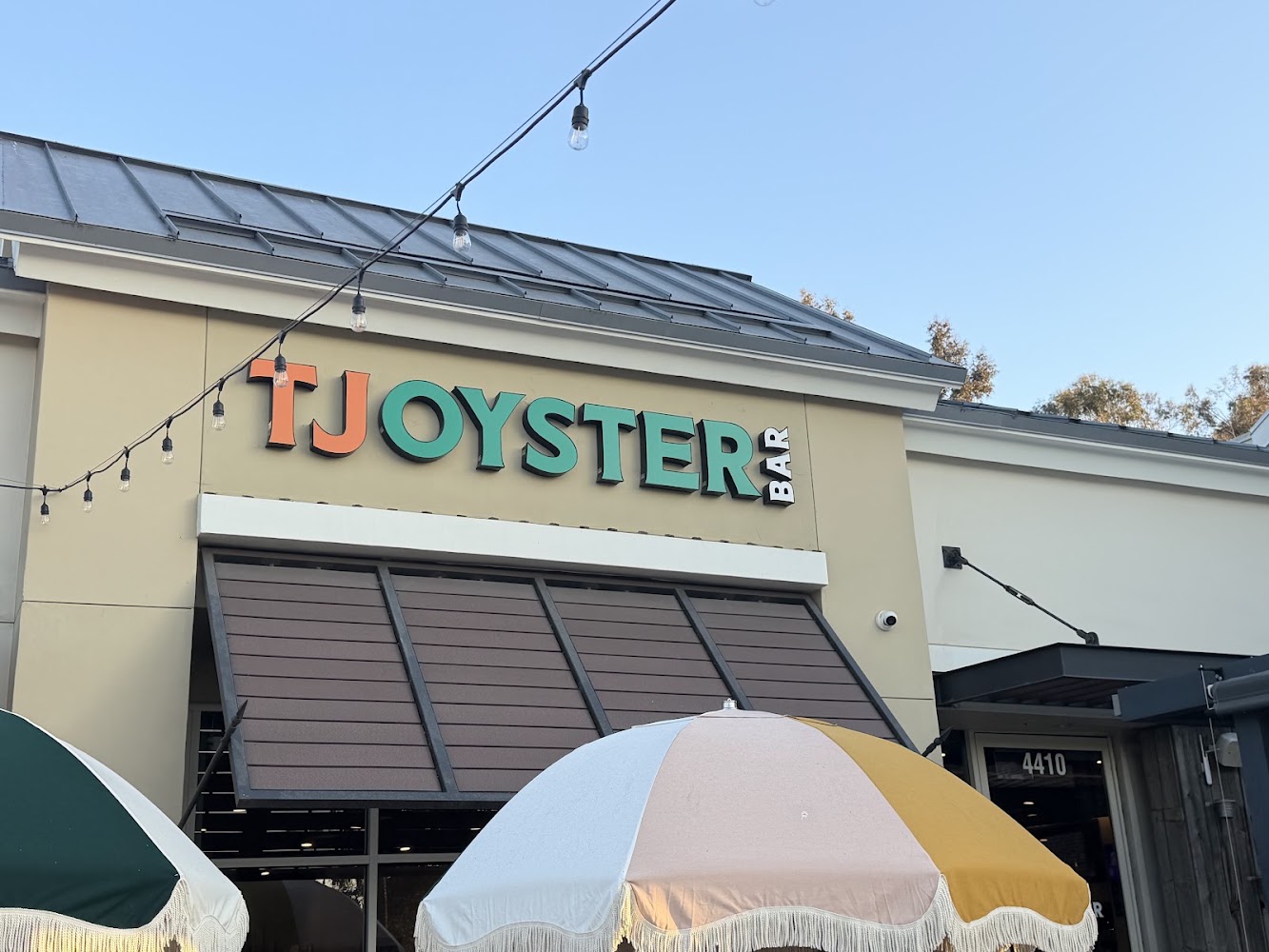 TJ Oyster Bar photo 2