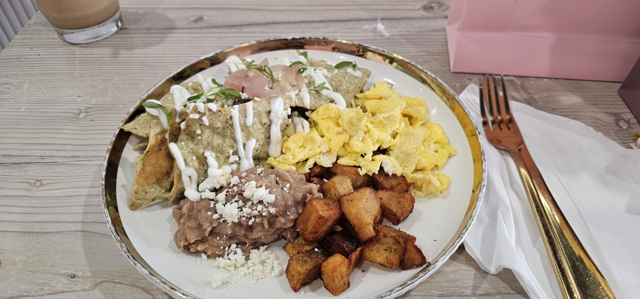 Vica’s Cafe in Chula Vista — photo 2