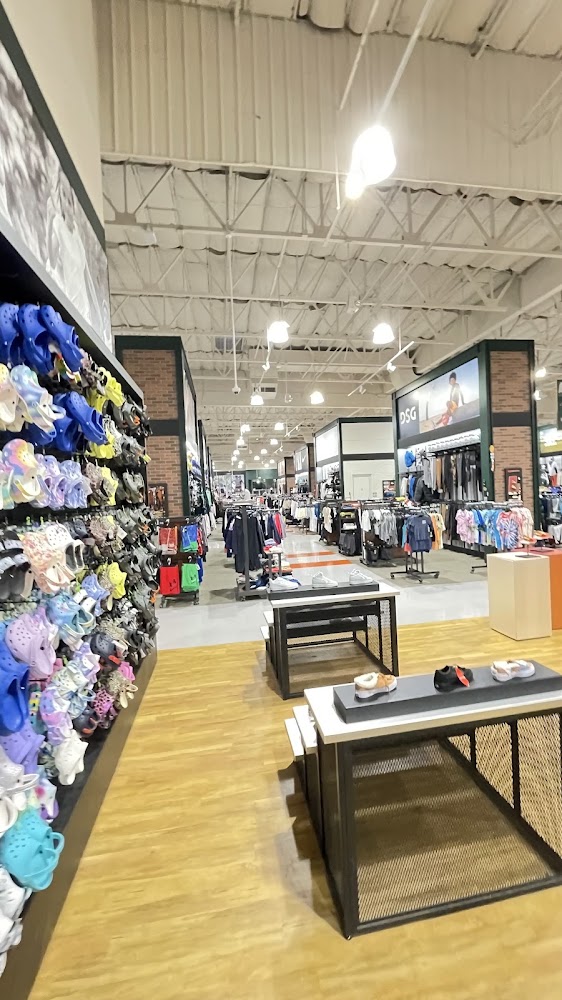 DICK'S Sporting Goods in Chula Vista — photo 3