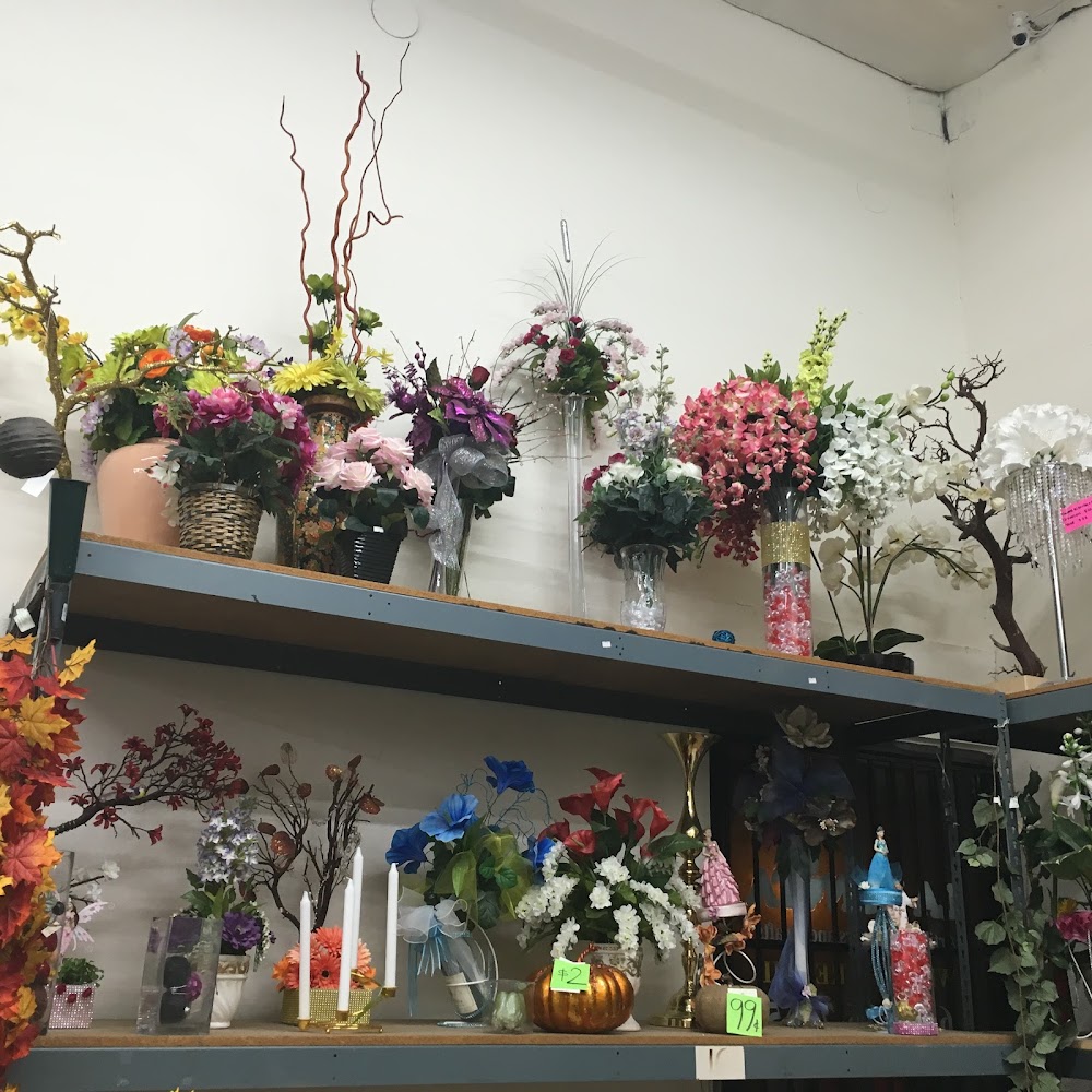 La Bonita Craft & Floral Supply Store in Chula Vista — photo 2