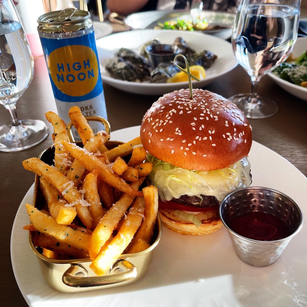 Treo Kitchen + Bar in Chula Vista — photo 2