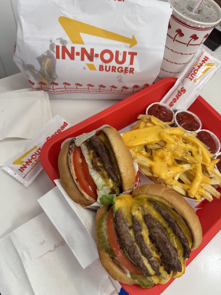 In-N-Out Burger in Chula Vista — photo 3