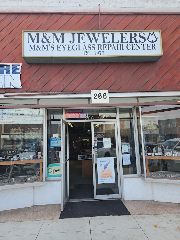 M&M Jewelers in Chula Vista, California