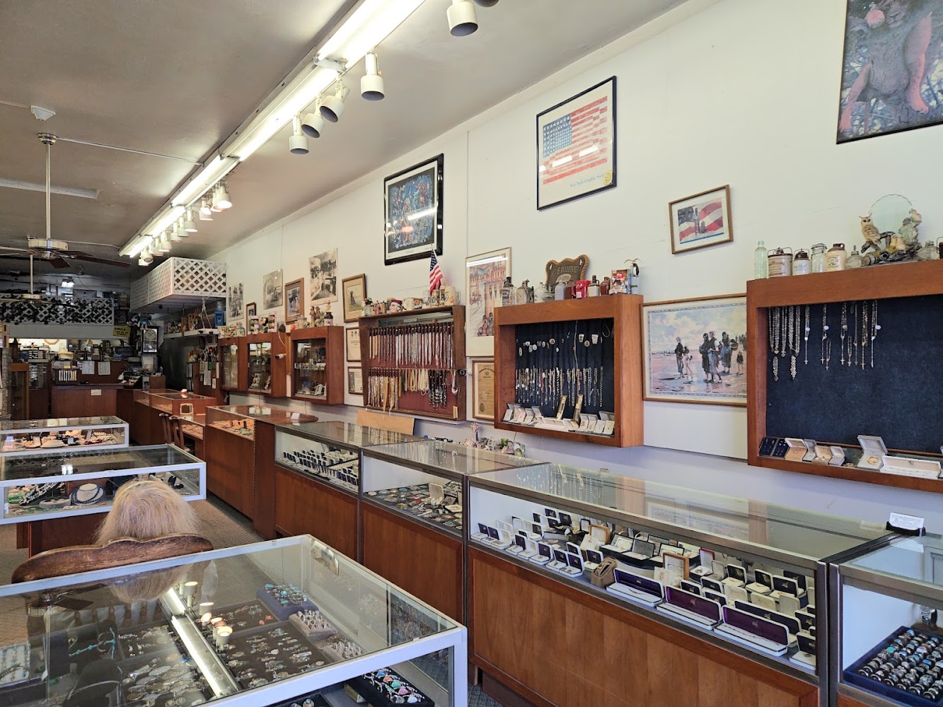 M&M Jewelers photo 3