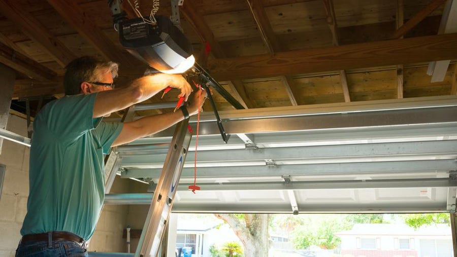 JOHNY GARAGE DOOR AND GATE REPAIR in Chula Vista — photo 4