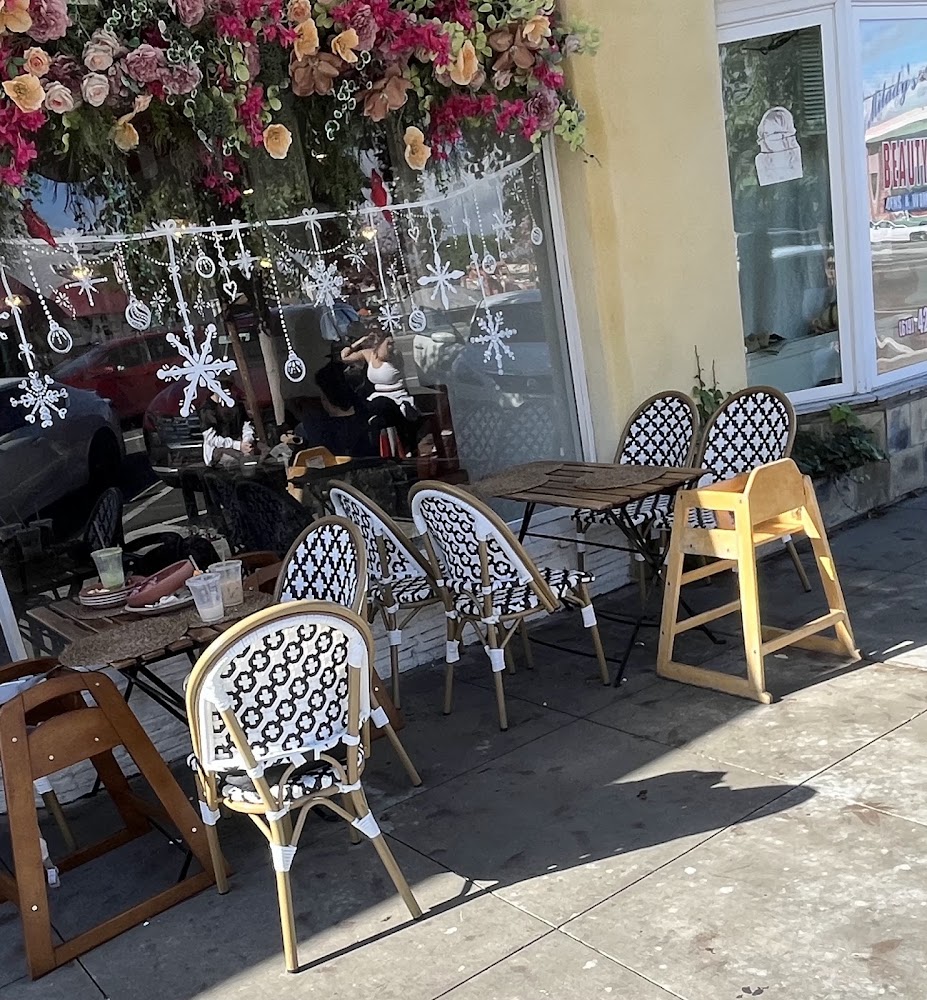 Mujer Divina Brunch Café in Chula Vista
