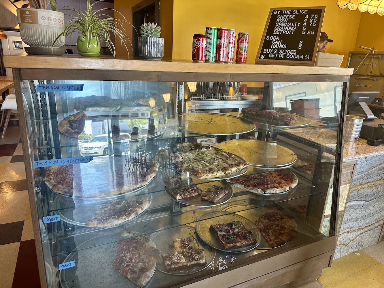TNT Pizza in Chula Vista — photo 4