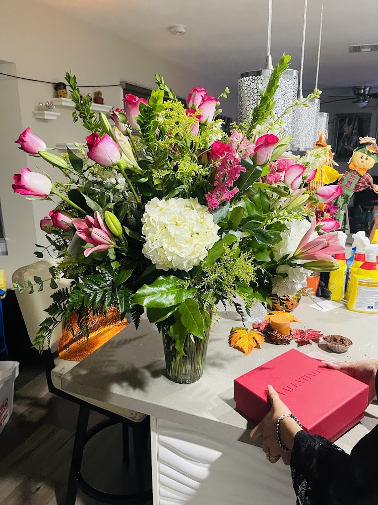 Love's Florist & Gifts photo 1