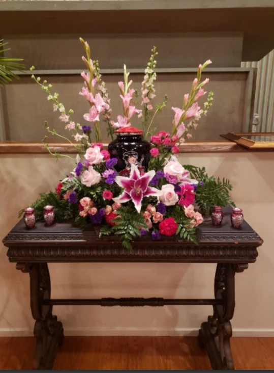 Love's Florist & Gifts photo 4