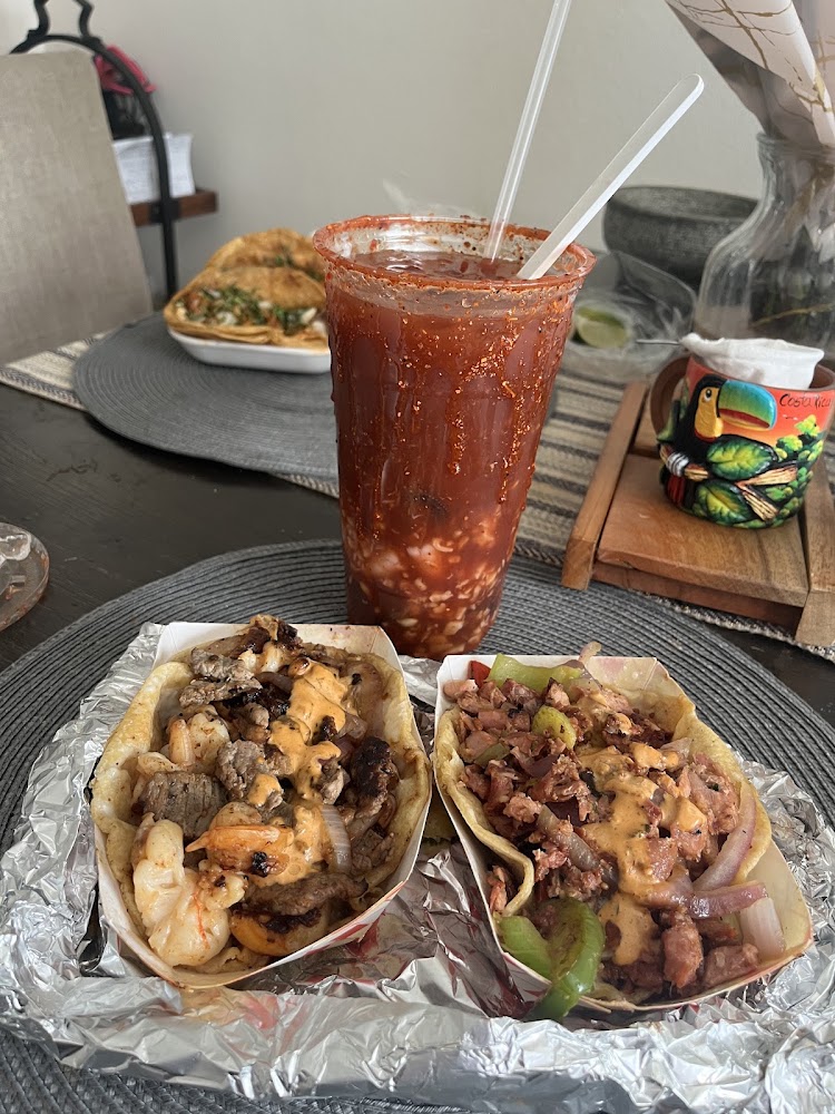Mariscos & Birria El Prieto photo 2