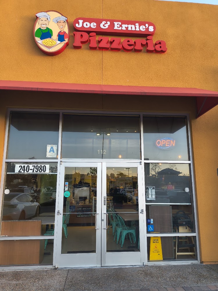 Joe & Ernie's Pizzeria photo 3
