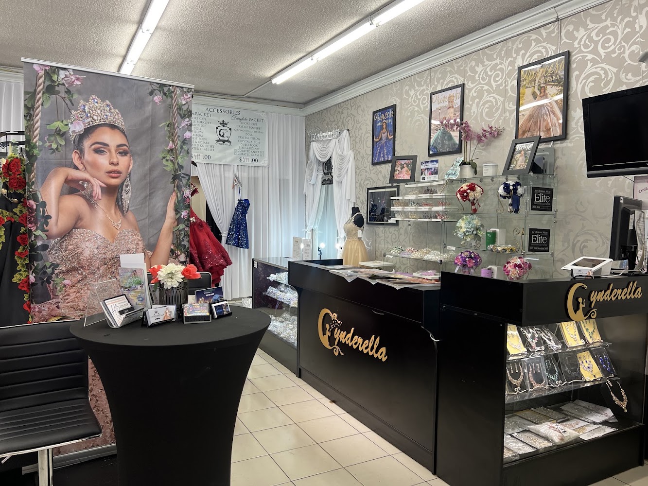 Cynderella in Chula Vista — photo 2
