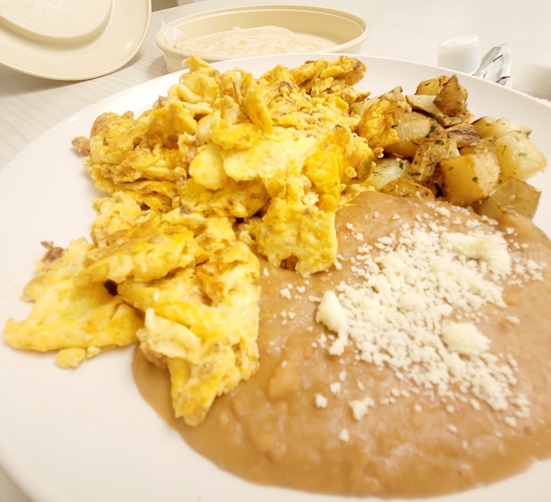 Talavera Azul / Chilaquiles in Chula Vista — photo 4