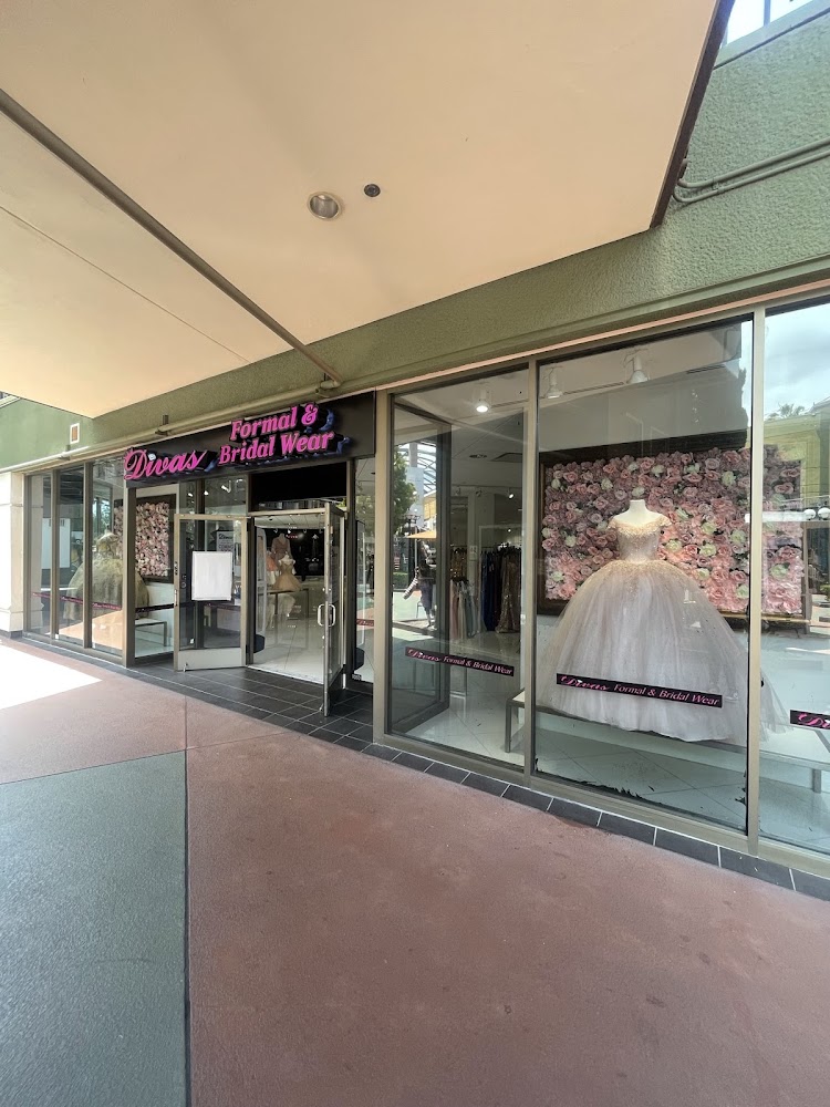 Divas Formal and Bridal Wear photo 1