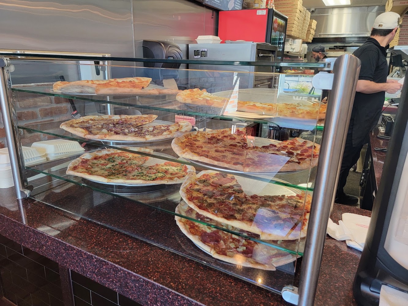 Victorino's Pizzeria in Chula Vista — photo 4
